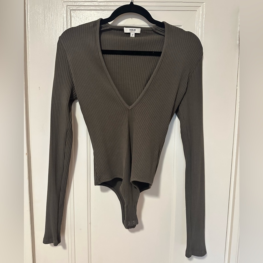 Agolde Ribbed V-Neck Bodysuit in Dark Olive